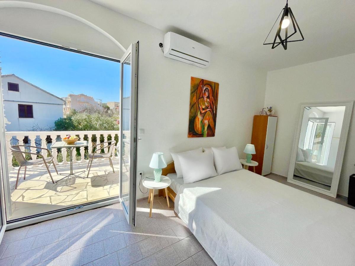 Sea View Apartment Amaro Корчула Экстерьер фото
